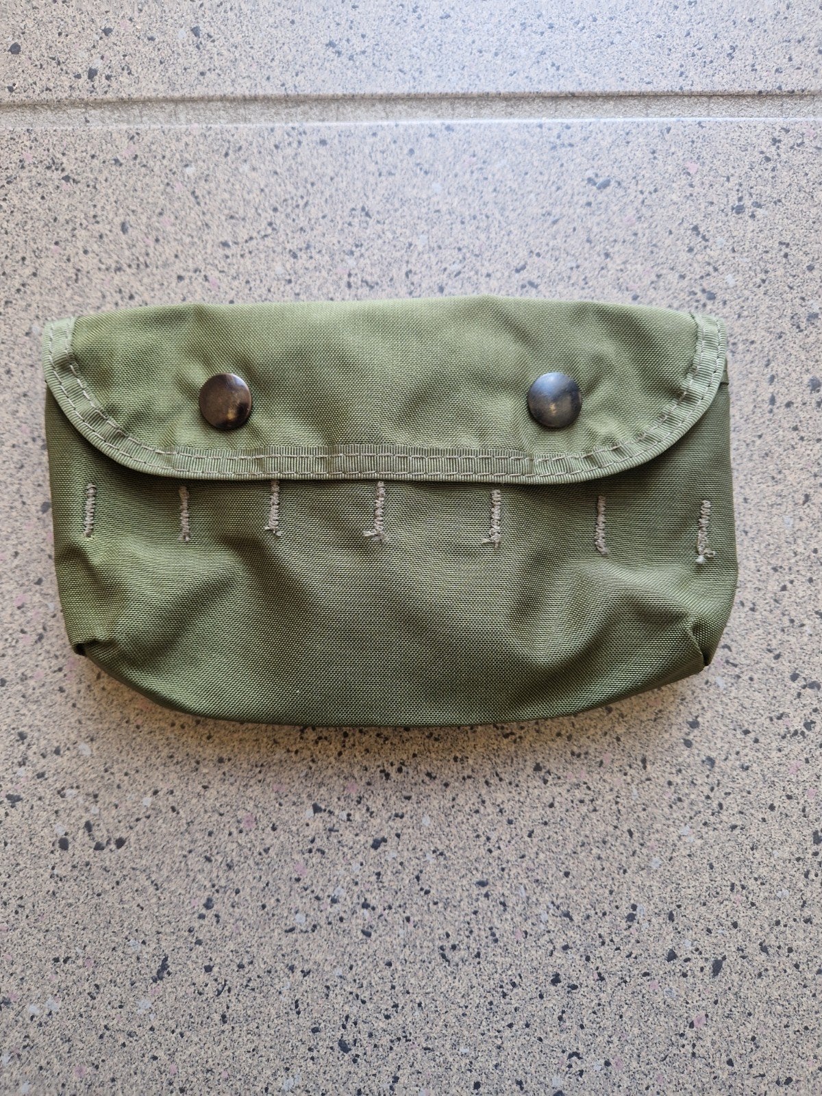 Pochette à Munitions pour 12 Cartouches Calibre 12 US Army, Collections, Enlèvement ou Envoi