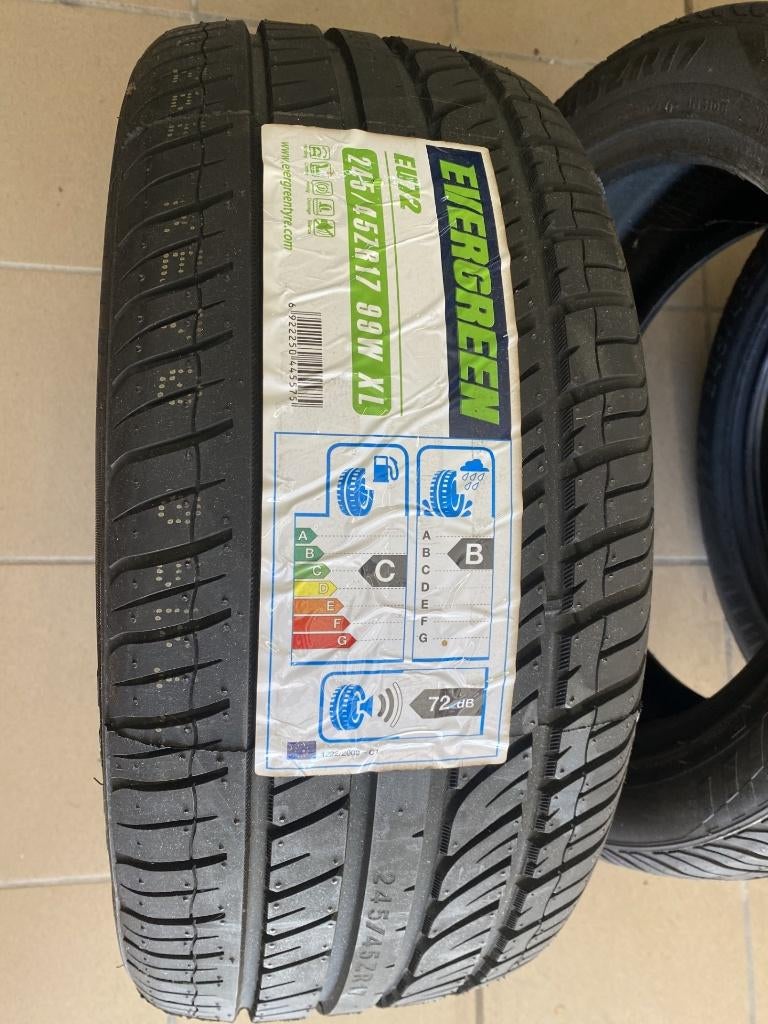 pneus été 245/45Z/R17 à vendre, Neuf, 245 mm, Véhicule de tourisme, Pneus été