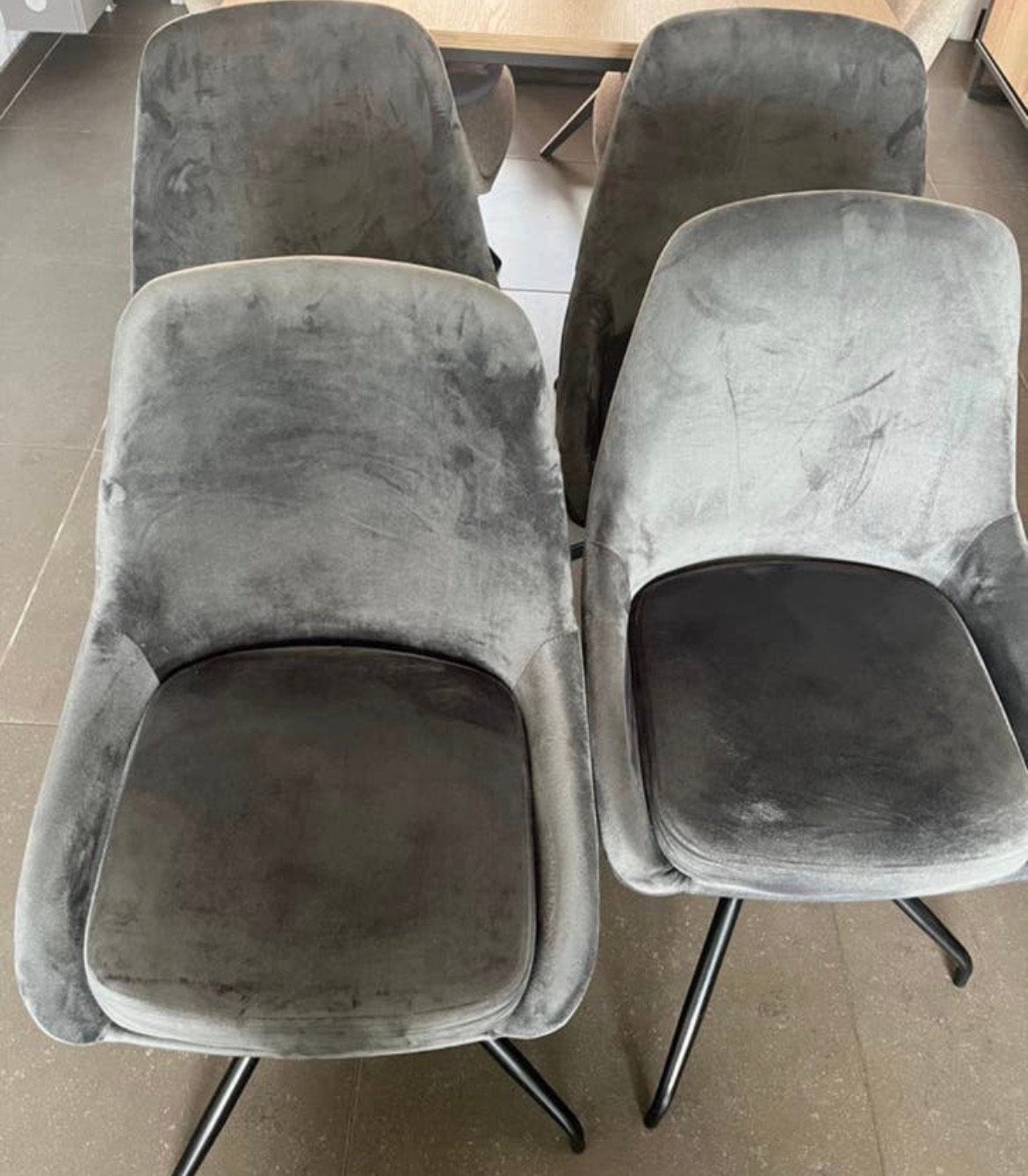 4 eetkamerstoelen (draaimodel), Ophalen, Zo goed als nieuw, Grijs
