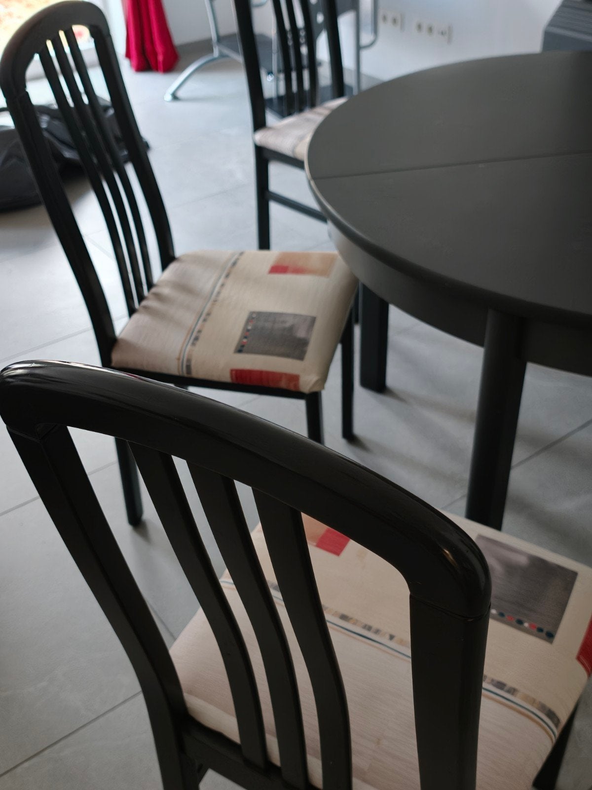 salle manger buffet + table + 3 chaises, Enlèvement, Utilisé, Moderne, Moins de 4 chaises