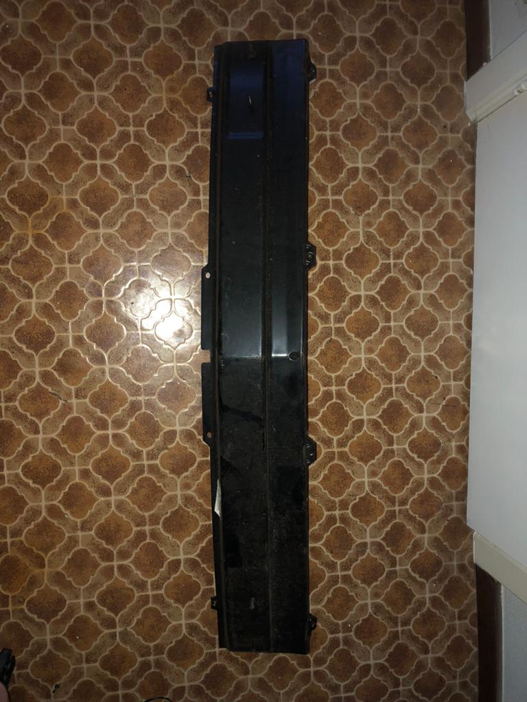 Nos Neustuk audi f103, Ophalen, Audi
