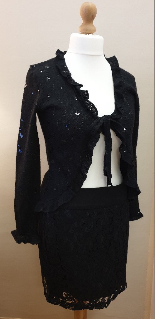2 pièces noires : Gilet laine + jupe courte, Vêtements | Femmes, Enlèvement ou Envoi, Comme neuf, Taille 38/40 (M), Noir