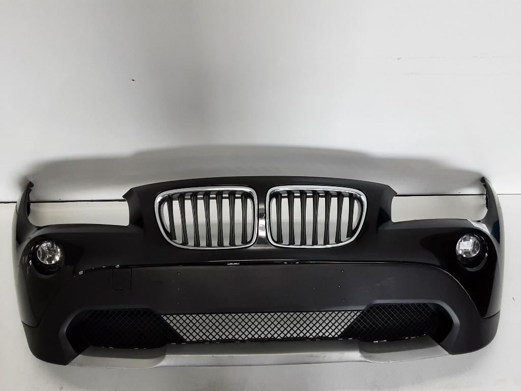 BUMPER VOOR BMW X1 (E84) (01-2009/06-2015), Gebruikt, Voor, Mevr. I. Hauben, Bumper