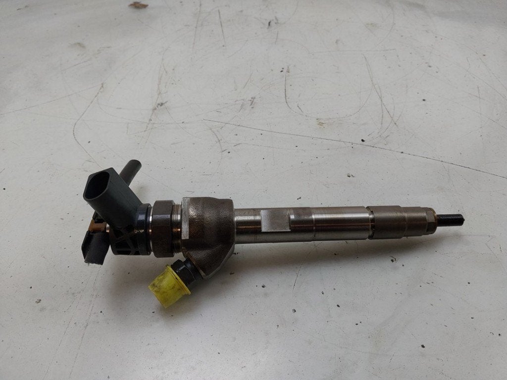 INJECTEUR FAP BMW 5 serie Touring (G31) (01-2017/05-2022), Robert Bosch AG, Utilisé, BMW, Robert-Bosch-Allee 1
74232  Abstatt, DE