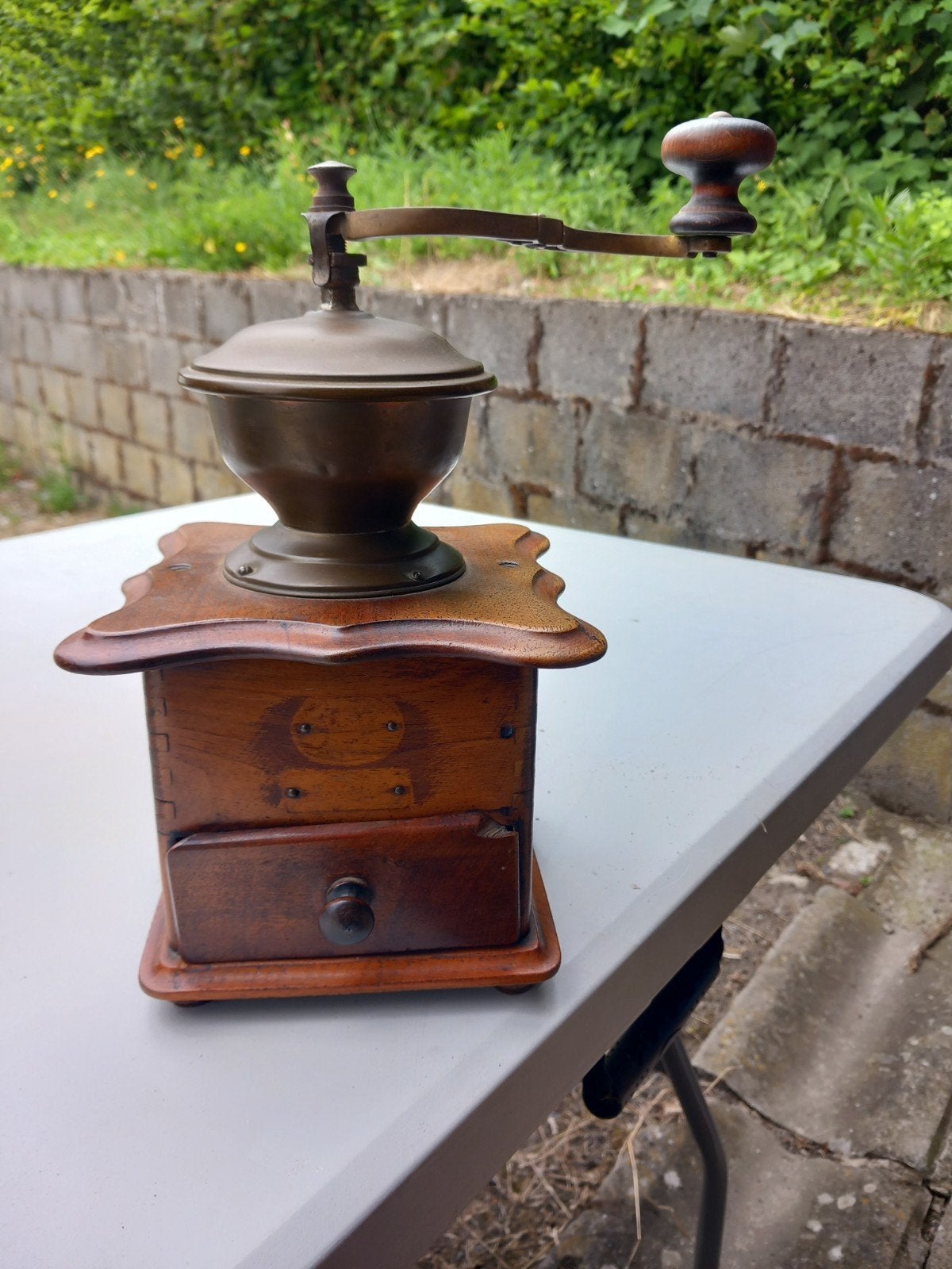 Koffiemolen, Ophalen