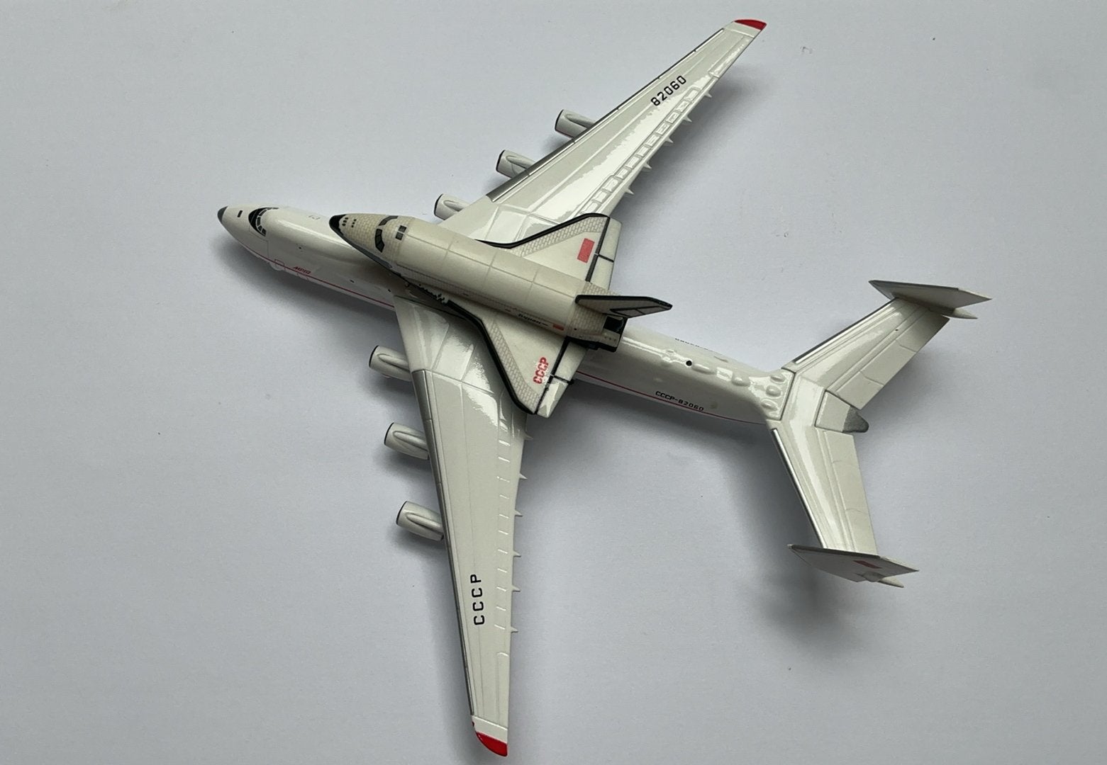 Herpa 1:500 Antonov AN-225 Mriya + navette Buran– CCCP –Rare, Enlèvement ou Envoi, Comme neuf, Avion