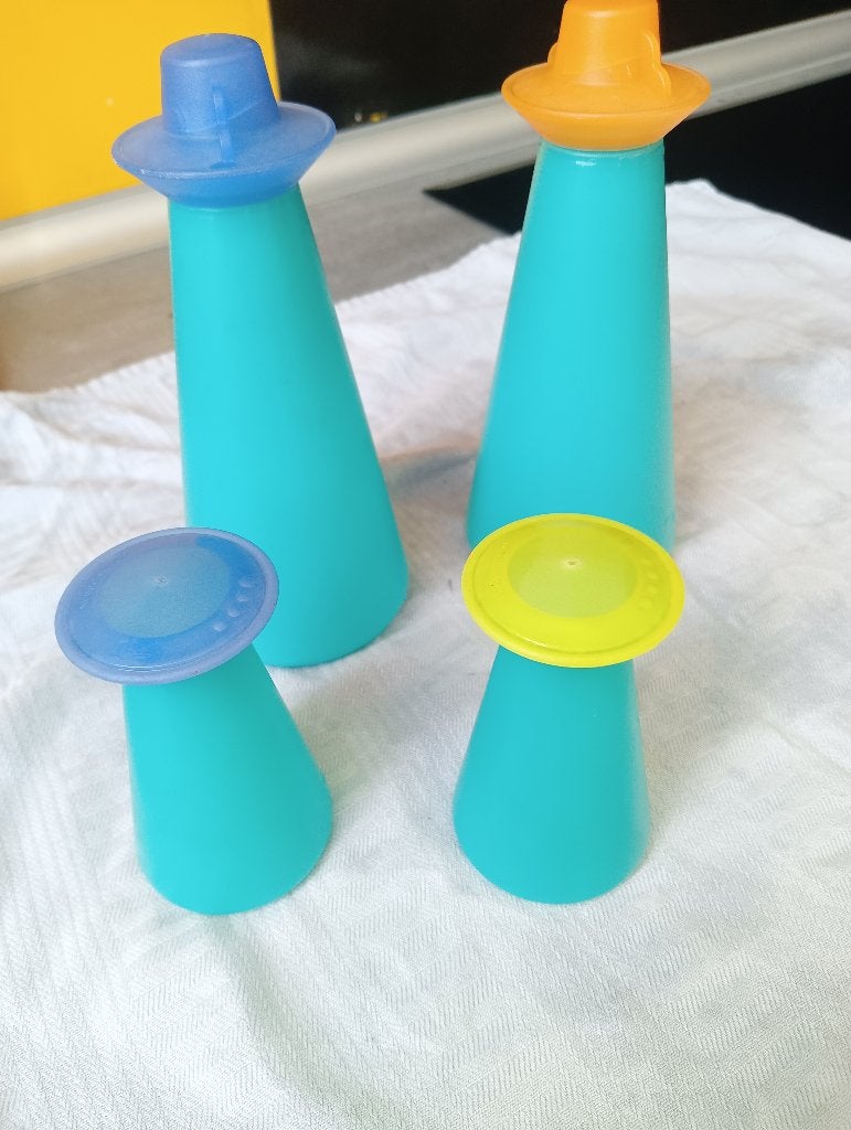 Set tupperware année 90s huile/vinaigre sel/poivre, Enlèvement ou Envoi, Autres couleurs, Comme neuf, Autres types