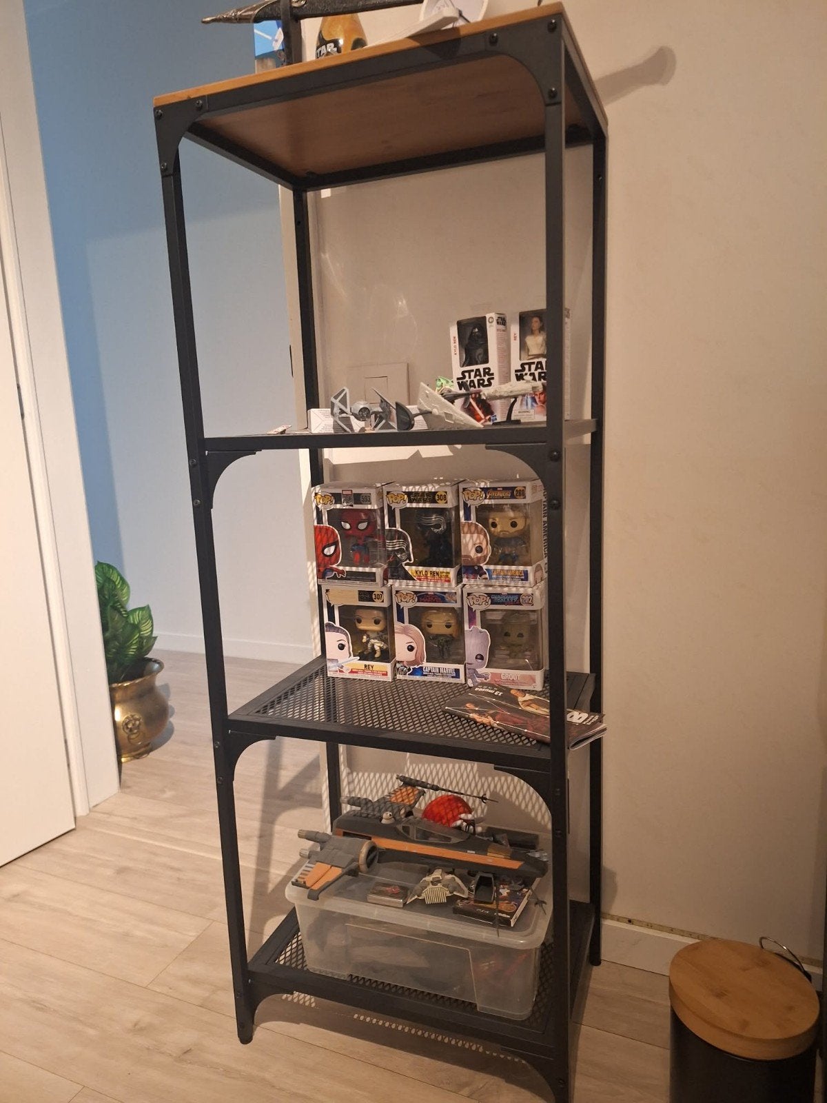 Stellingkast zwart ikea, Ophalen