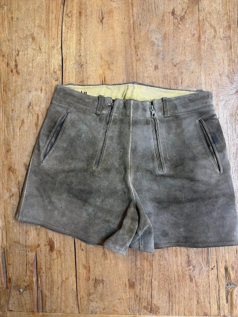 Korte Lederhosen dames, Beige, Maat 46/48 (XL) of groter, Ophalen of Verzenden, Handgemaakt