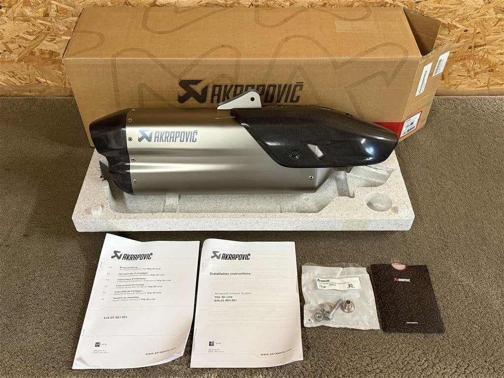 Akrapovic uitlaat demper KTM 1390 Super Adventure R S 2026, Motoren, Verzenden, Nieuw