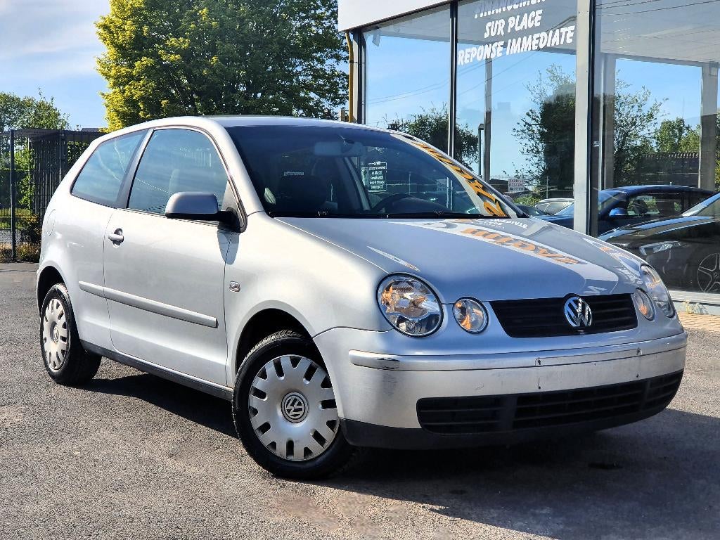 VW POLO BOITE AUTOMATIQUE 1.4 ESSENCE 75CV / 3 PORTES, Autos, Achat, Carnet d'entretien, Automatique, 55 kW
