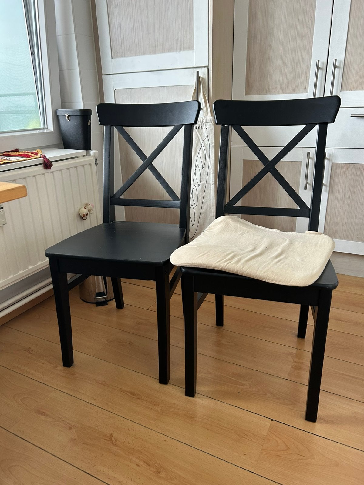 2 stoelen te koop, Ophalen, Zo goed als nieuw
