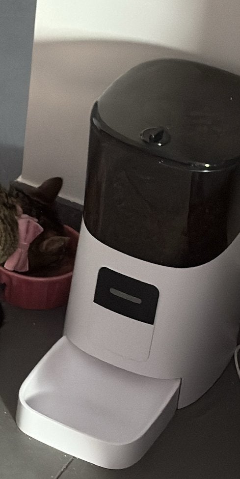 automatische kattenvoerbak, Ophalen of Verzenden, Zo goed als nieuw