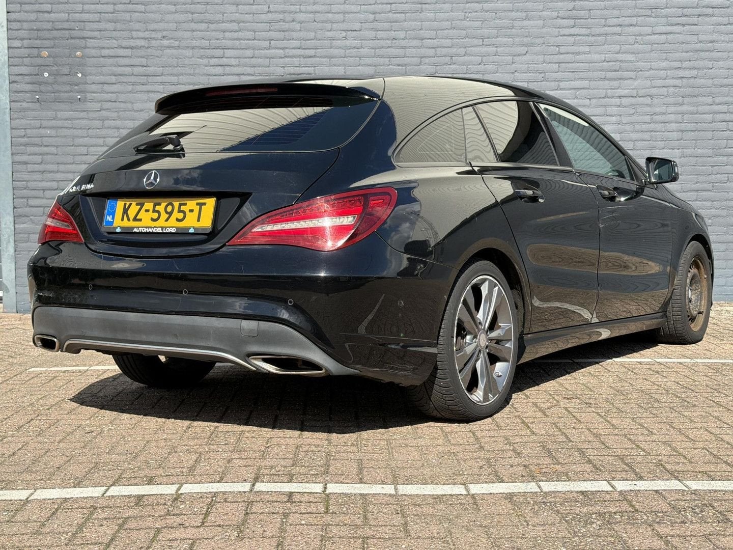Mercedes-Benz CLA 180 Shooting Brake Lease Edition Plus | €, Auto's, CLA, Zwart, Navigatiesysteem, 134 g/km