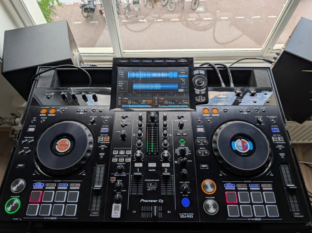 dj controller Pioneer DJ XDJ-RX3 met FlightCase Garantie!!!, Muziek en Instrumenten, Dj-sets en Draaitafels, Ophalen, Zo goed als nieuw