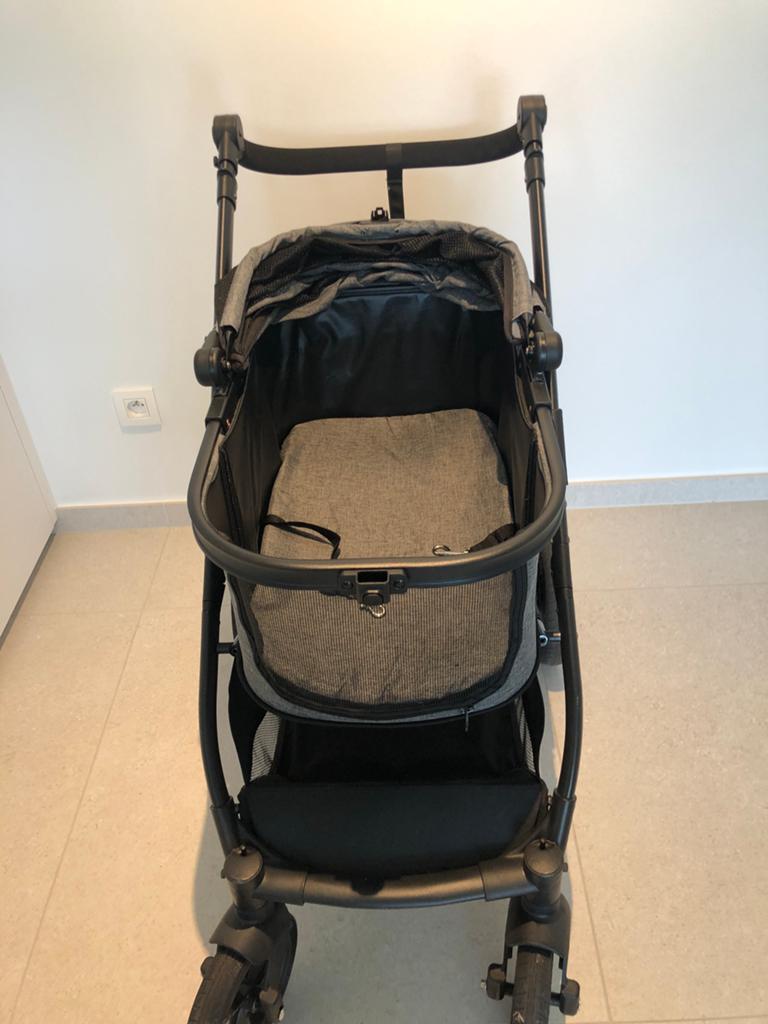 Honden buggy zwart grijs, Dieren en Toebehoren, Ophalen, Zo goed als nieuw