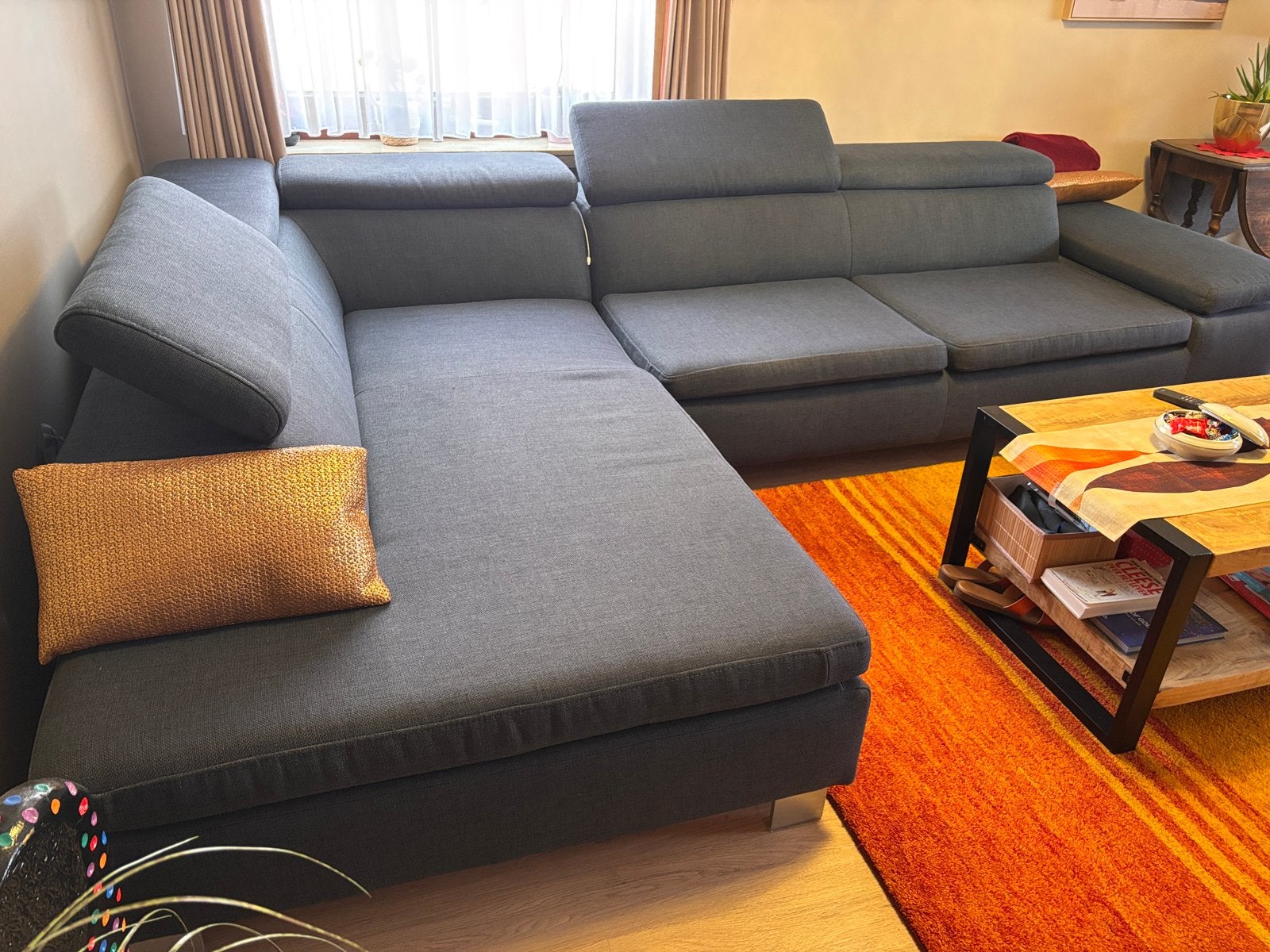 Masieve hoeksalon donkerblauw met verstelbare hoofdsteunen., Ophalen, Zo goed als nieuw