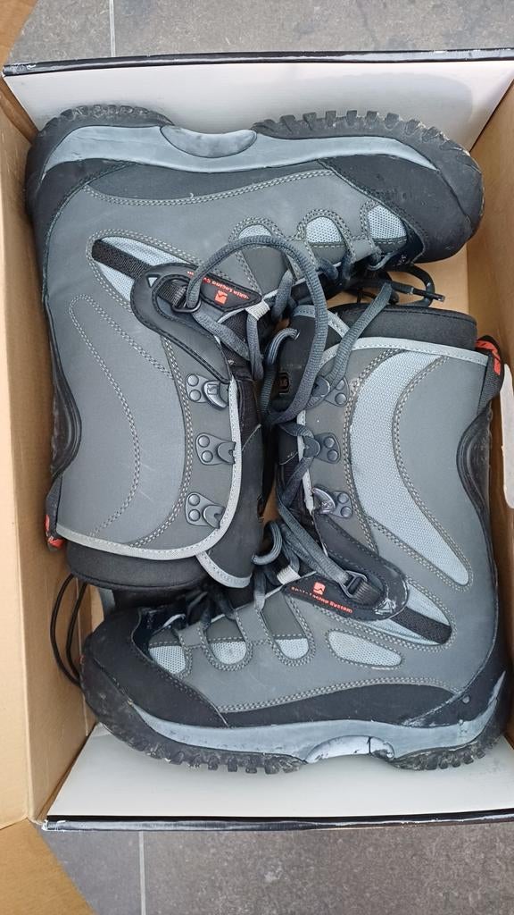 Softboots Nidecker Versus maat 43, Sport en Fitness, Ophalen