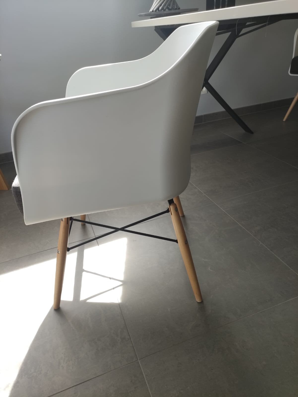 eetkamerstoelen Scandinavisch design, Scandinavisch design, Wit, Zo goed als nieuw, Vier