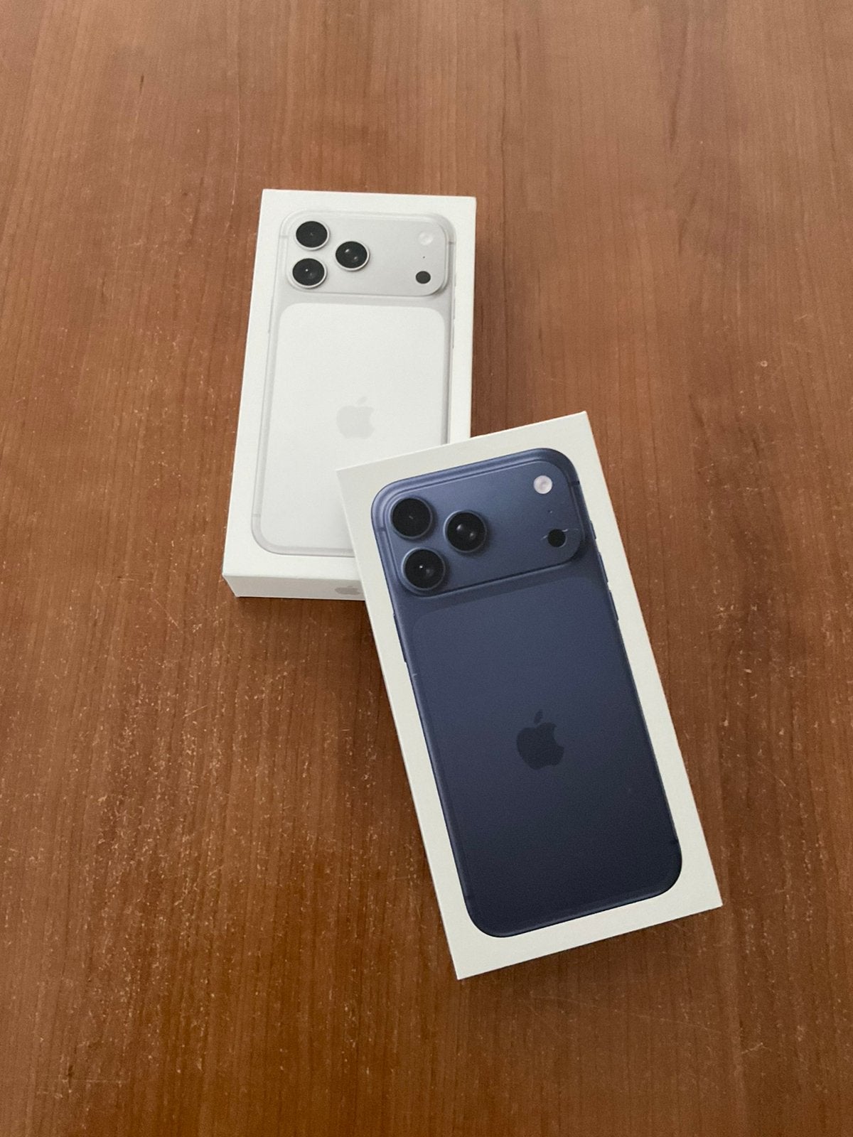 IPHONES 17/256 PRO MAX NIEUW factuur Garantie, Telecommunicatie, Mobiele telefoons | Apple iPhone, Ophalen, Nieuw, Goud