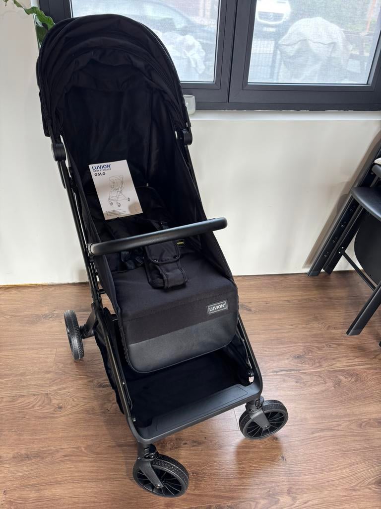 Buggy - Luvion Oslo, Ophalen, Zo goed als nieuw, Verstelbare rugleuning