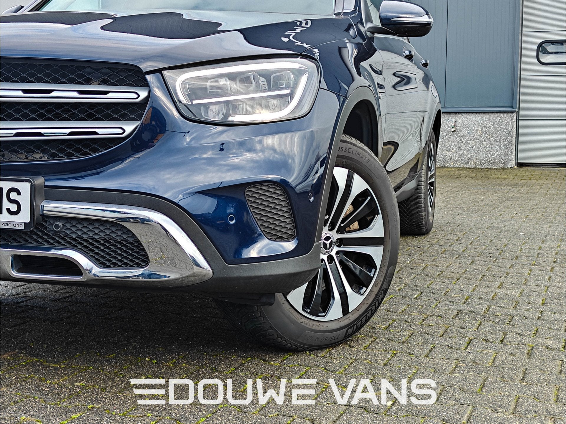 Mercedes-Benz GLC 300e 4MATIC Leder Camera Navigatie Carplay, Autos, Cuir, Euro 6, Entreprise, 2000 kg
