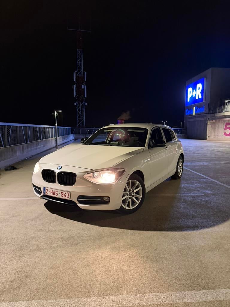 BMW Série 1 116i F20 – 2013 – 160 000 km, Auto's, 1 Reeks, Handgeschakeld, Particulier, Sportstoelen