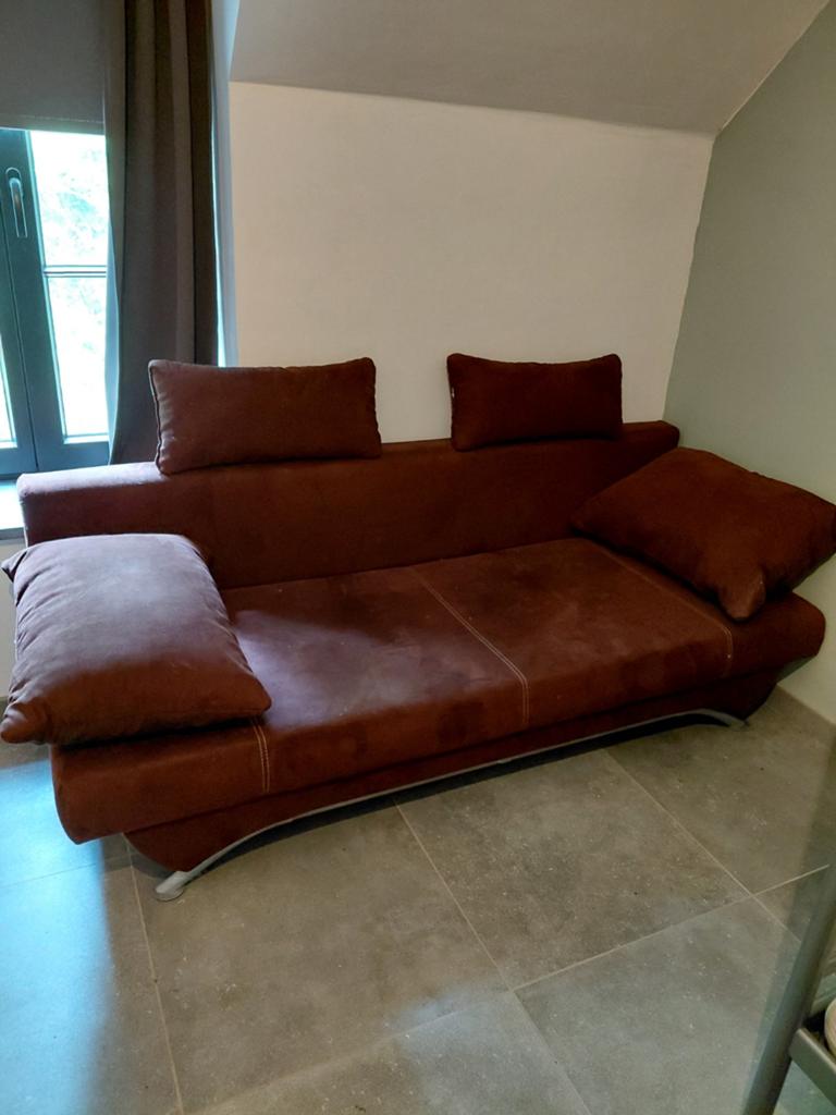 Zetel bed  in zeer goede staat  , kleur bruin, Maison & Meubles, Canapés | Coins salons complets, Enlèvement