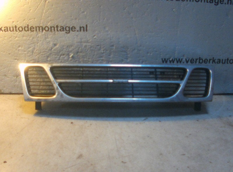 GRILLE Saab 900 II (YS3D) (01-1993/02-1998), Auto-onderdelen, Saab-de-info@saabgroup.com, Saab Deutschland GmbH, Saab, Gebruikt