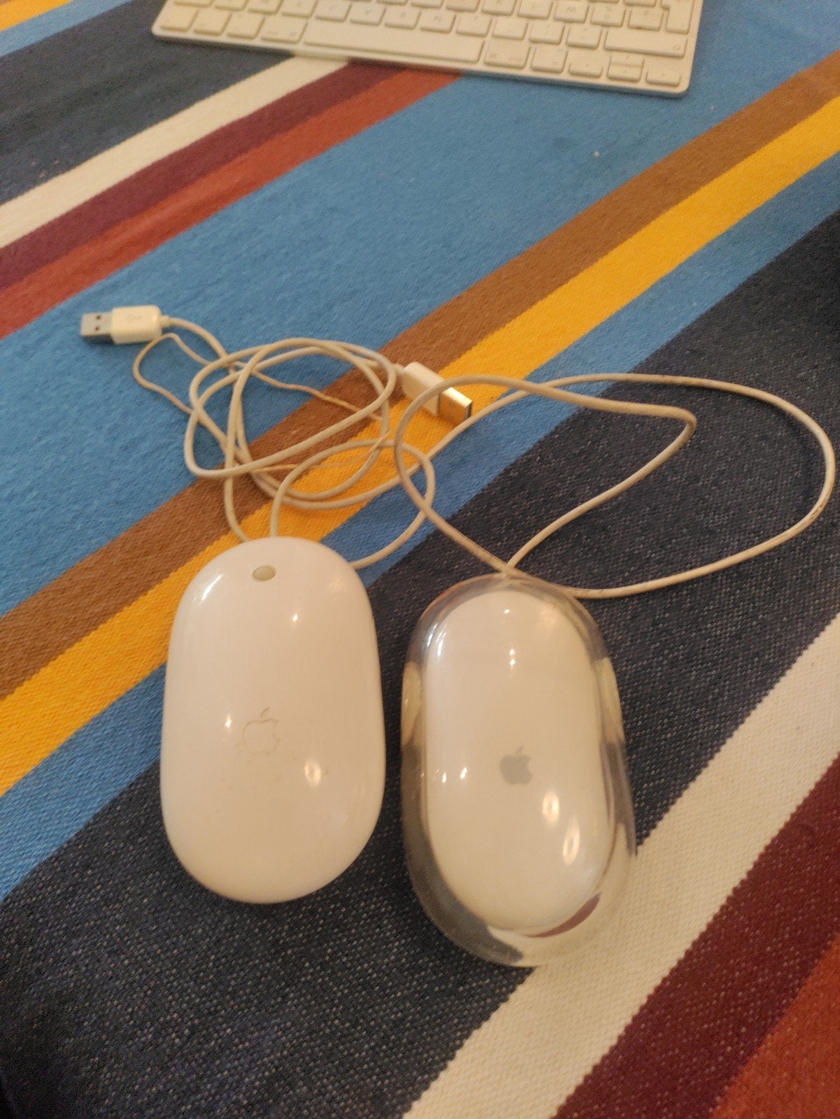 souris Apple vintage, Informatique & Logiciels, Enlèvement