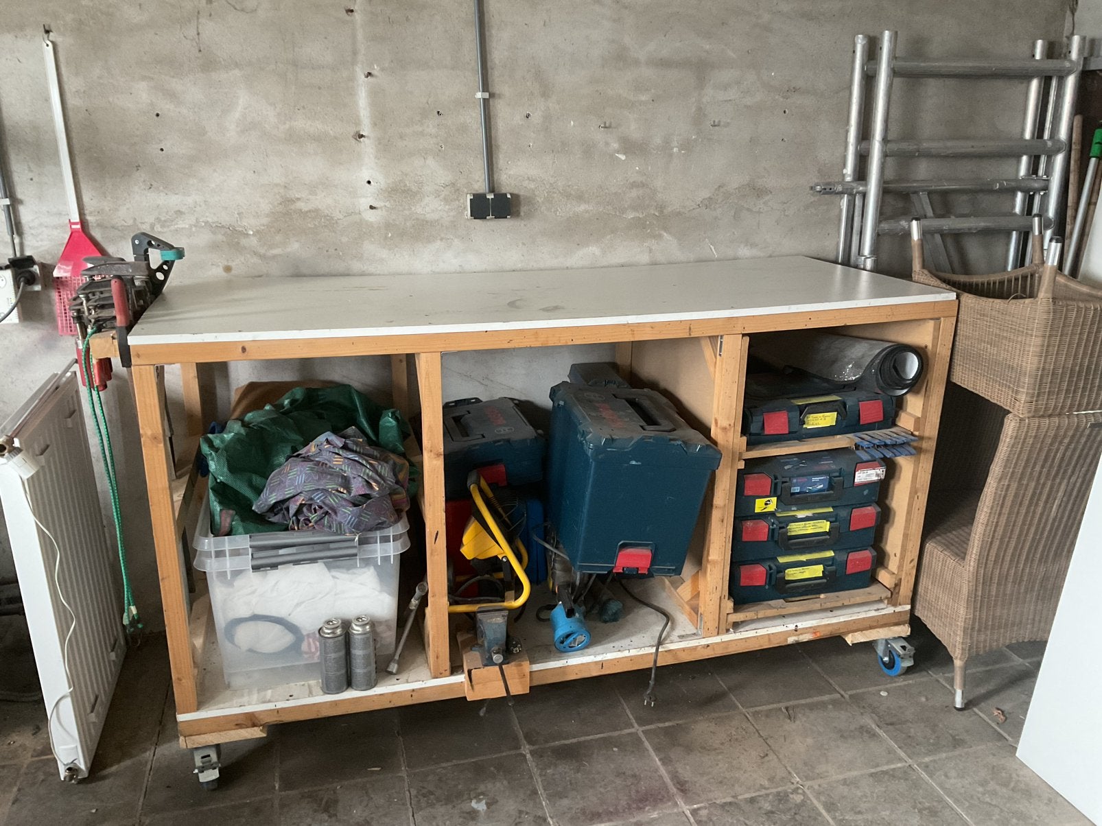 Werkbank, Doe-het-zelf en Bouw, Ophalen, Gebruikt, 70 tot 120 cm