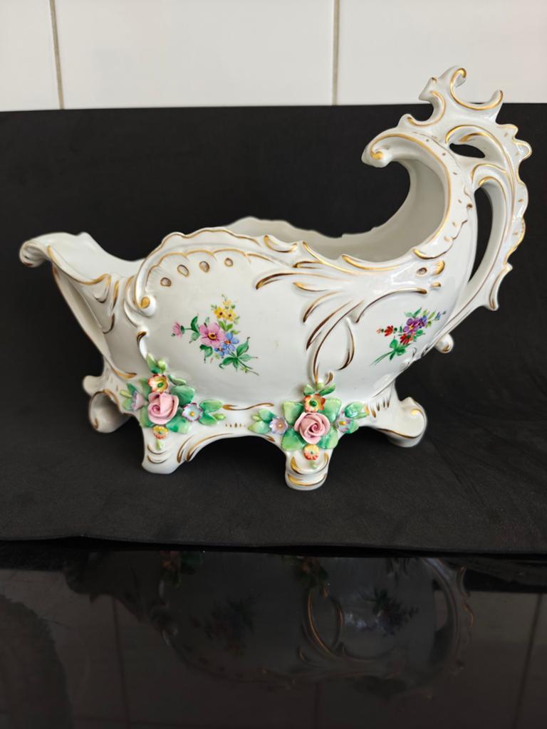 Get. Sitzendorf Saks bloemenschaal +-1890 Br.28cm H.20cm, Antiek en Kunst, Ophalen
