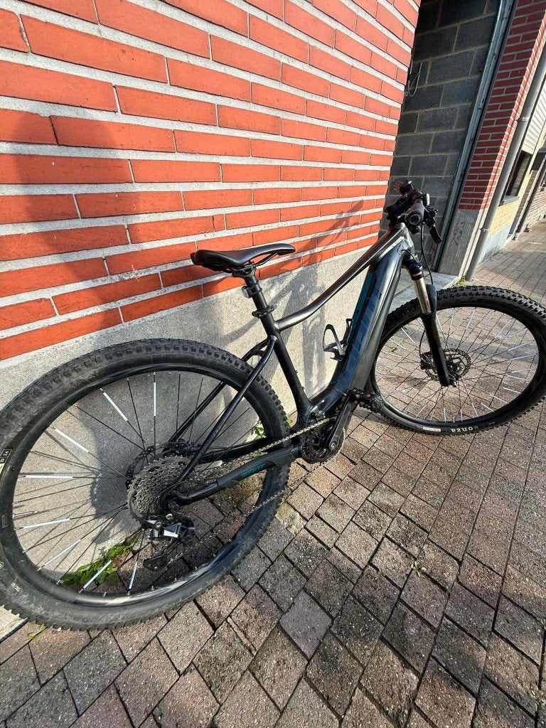 Giant fathom, Vélos & Vélomoteurs, Enlèvement, Utilisé, 30 à 50 km par batterie, Giant