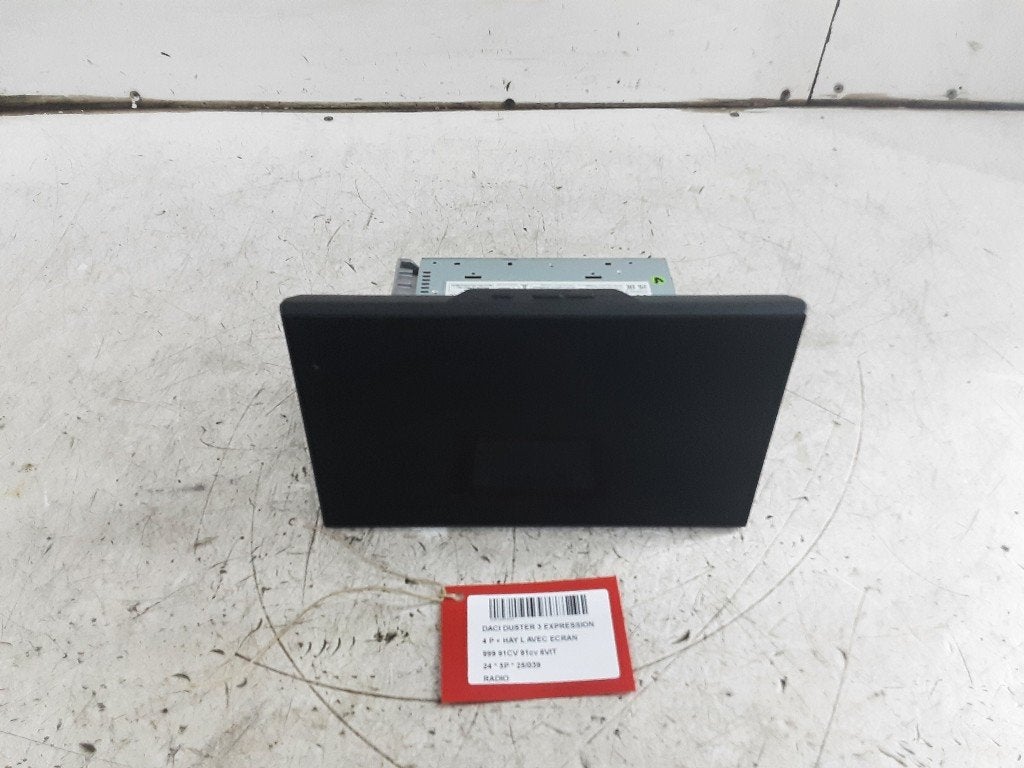 RADIO Dacia Duster (DJF) (01-2023/-) (259151875R), Auto-onderdelen, Dacia, Gebruikt, Mevr. I. Hauben, Rue de l'Espoir 34 34
4030  GRIVEGNÉE, BE