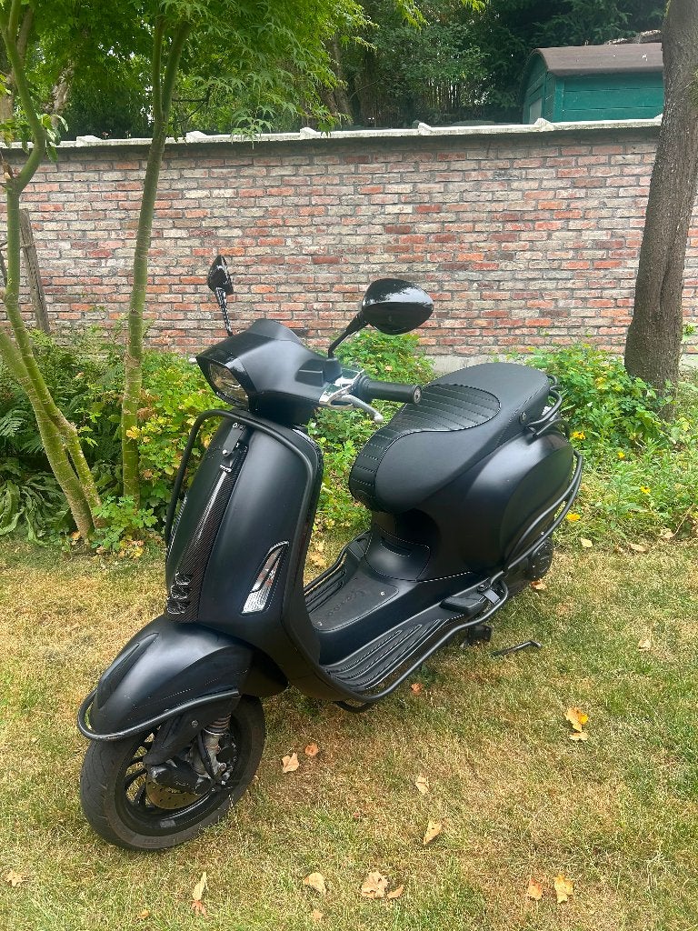 Vespa Sprint 50cc Matzwart, Fietsen en Brommers, Ophalen, Gebruikt, Overige modellen, Klasse B (45 km/u)
