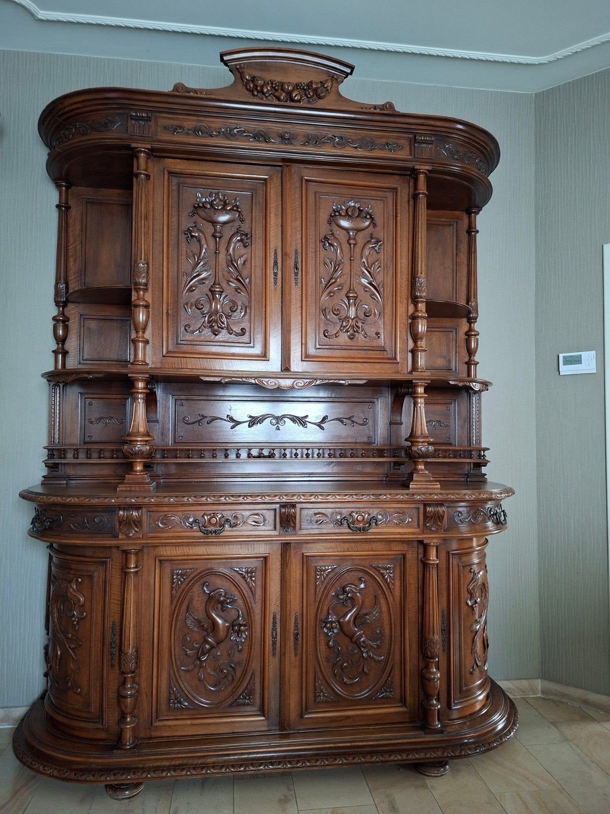 Antieke kast, Ophalen