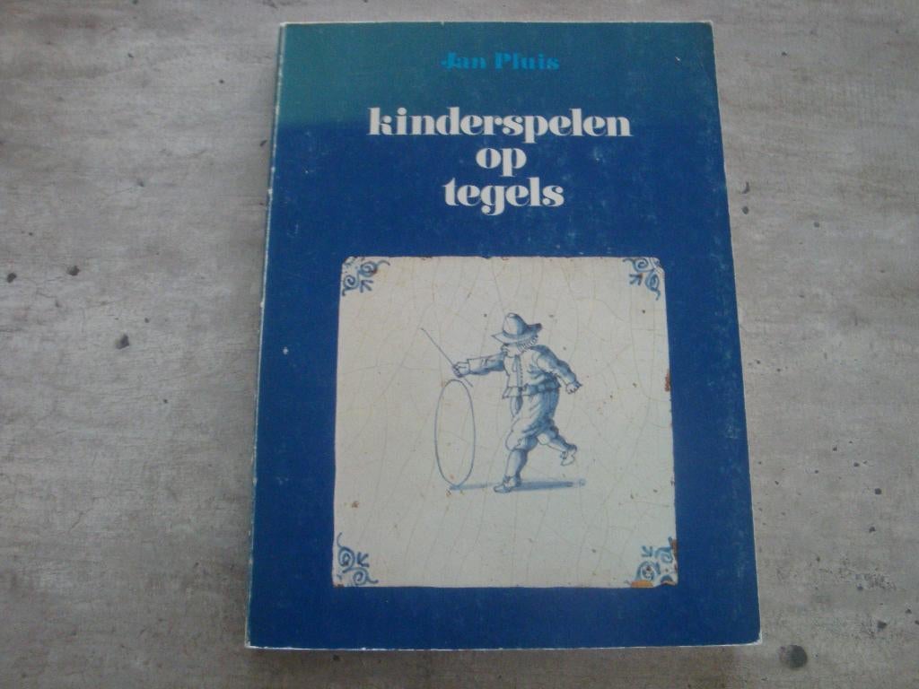 KINDERSPELEN OP TEGELS, Ophalen of Verzenden, Gelezen