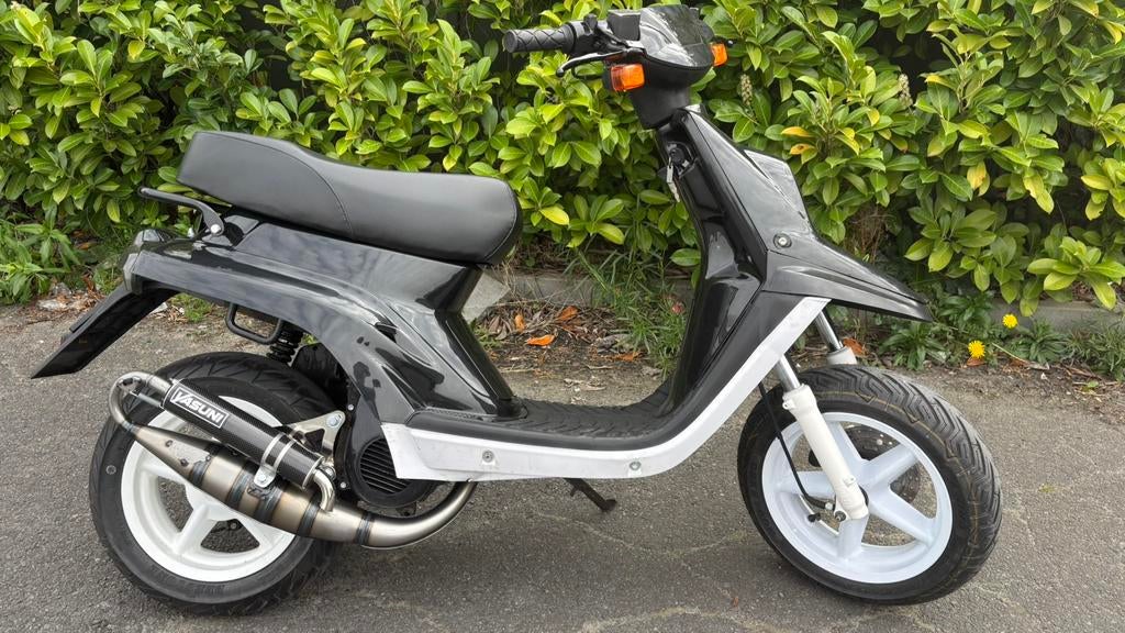 Yamaha booster Bklasse, Fietsen en Brommers, Ophalen, Zo goed als nieuw, Yamaha
