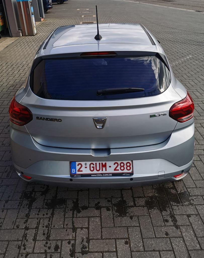Dacia Sandero ECO-G100 LPG - Nieuwe banden + onderhoud, Autos, Dacia, Argent ou Gris, Achat, Euro 6, Boîte manuelle