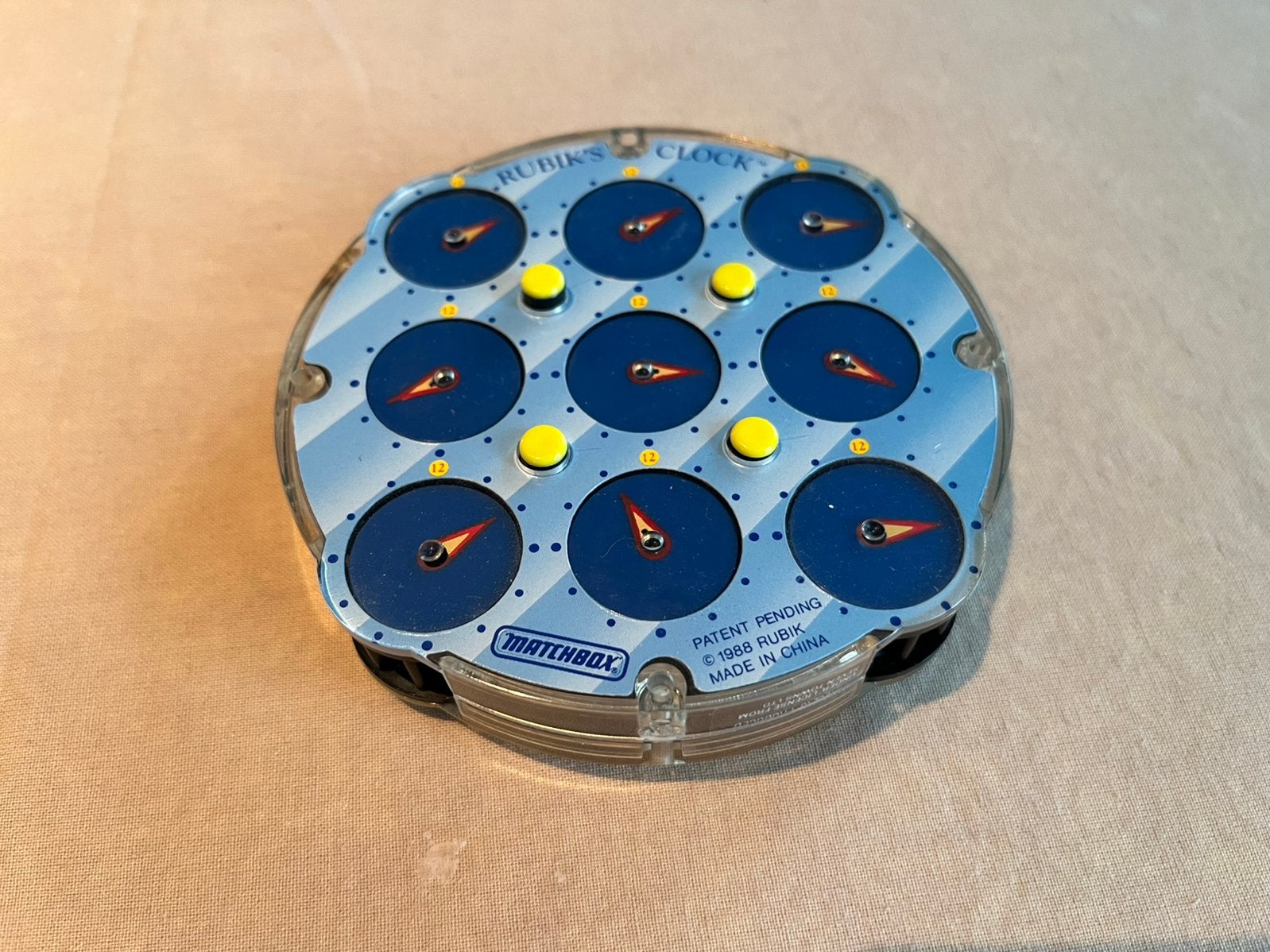 Rubik’s clock puzzel., Ophalen of Verzenden, Gebruikt