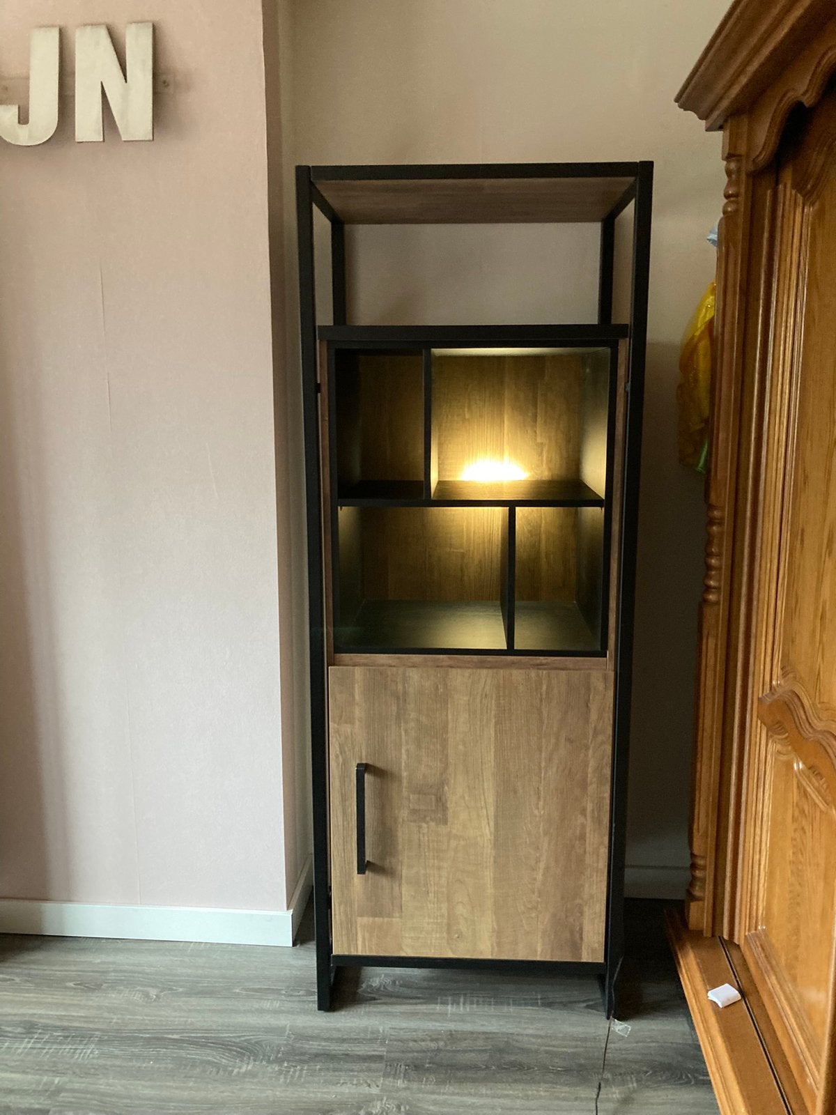 Laden/boekenkast met sfeerlicht, Huis en Inrichting, Met deur(en), 50 tot 100 cm, Zo goed als nieuw, 25 tot 50 cm