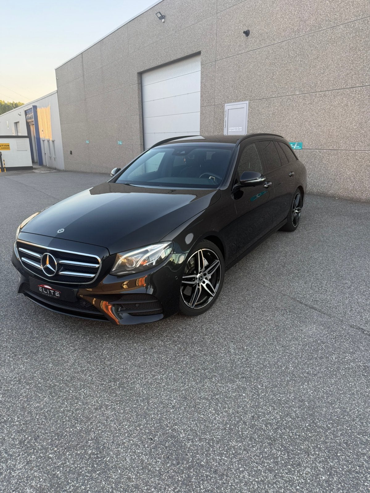 Mercedes-Benz E220d AMG Line(194)pk|2018|145.000 km, Autos, Mercedes-Benz, Cuir et Alcantara, Achat, Euro 6, Entreprise