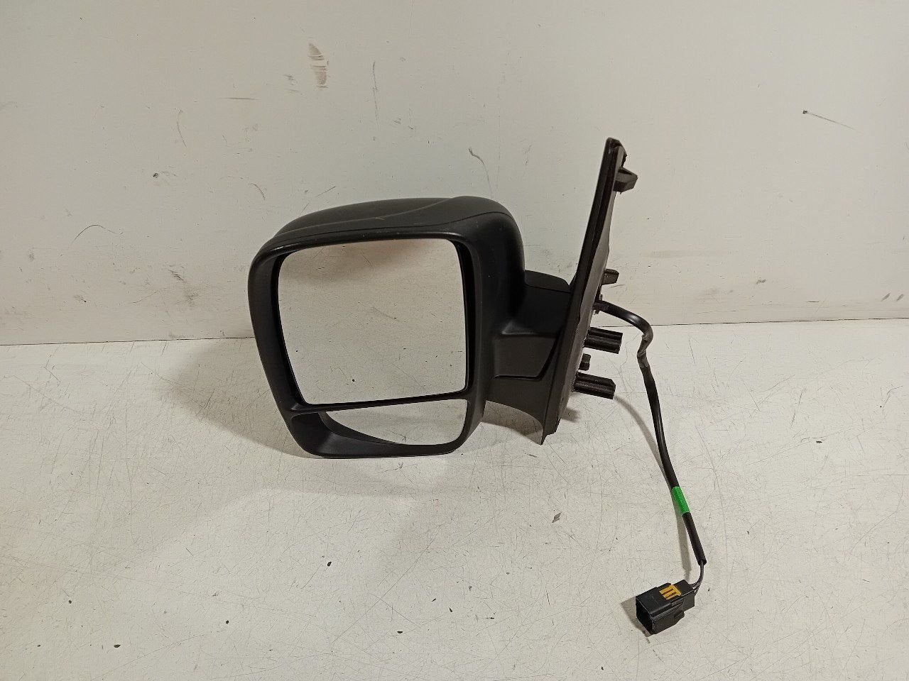 Spiegel buiten links elektrisch Peugeot Expert, Onderdelen@venauto.nl, Van der Ven Autorecycling B.V., Ettenseweg 76, 4706 PB Roosendaal, The Netherlands