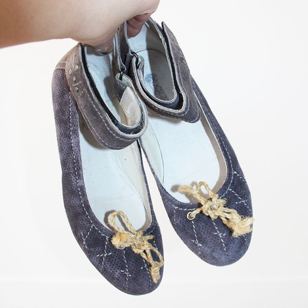Magnifiques sandales Bazza en daim -S13 (taille 39G) €45, -, Bazza, Autres couleurs, Comme neuf, Sandales et Mûles
