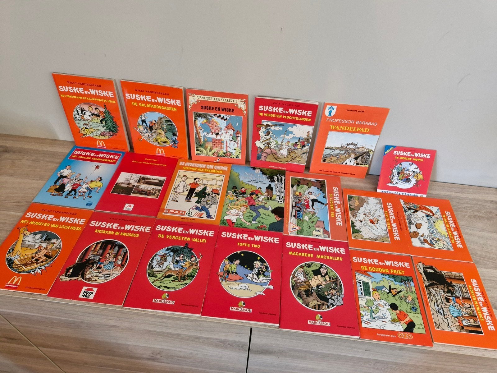 lot v 20 Suske en Wiske buiten reeks uitgaven , als nieuw, Willy Vandersteen, Ophalen of Verzenden, Zo goed als nieuw, Meerdere stripboeken
