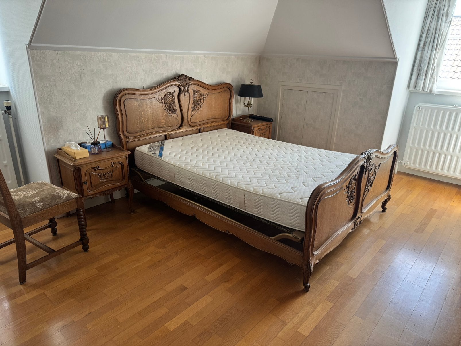 Antiek bed, Ophalen