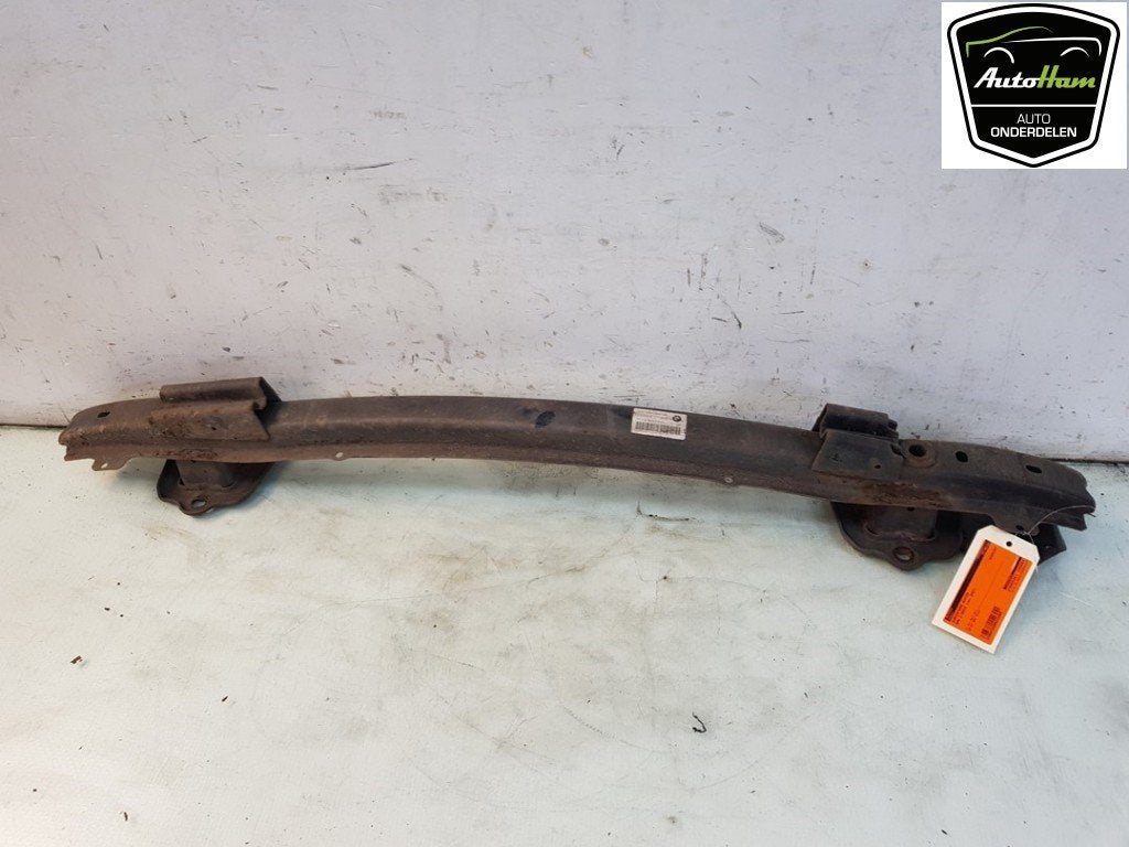 CADRE DE PARE CHOC ARRIÈRE BMW 1 serie (E87 / 87N), Utilisé, BMW, Petuelring 130
80809  München, DE, Bayerische Motoren Werke AG
