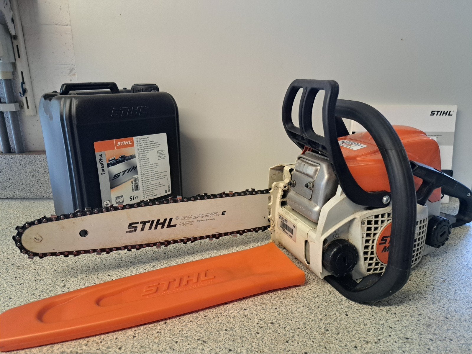 Stihl MS170 kettingzaag, Ophalen