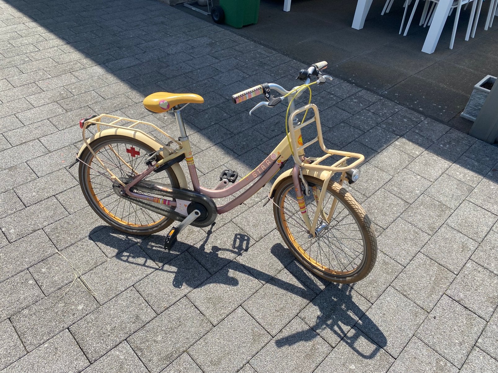 Kinder fiets batavus 4 tot 8 jaar, Fietsen en Brommers, Ophalen, Terugtraprem, 22 inch, Gebruikt