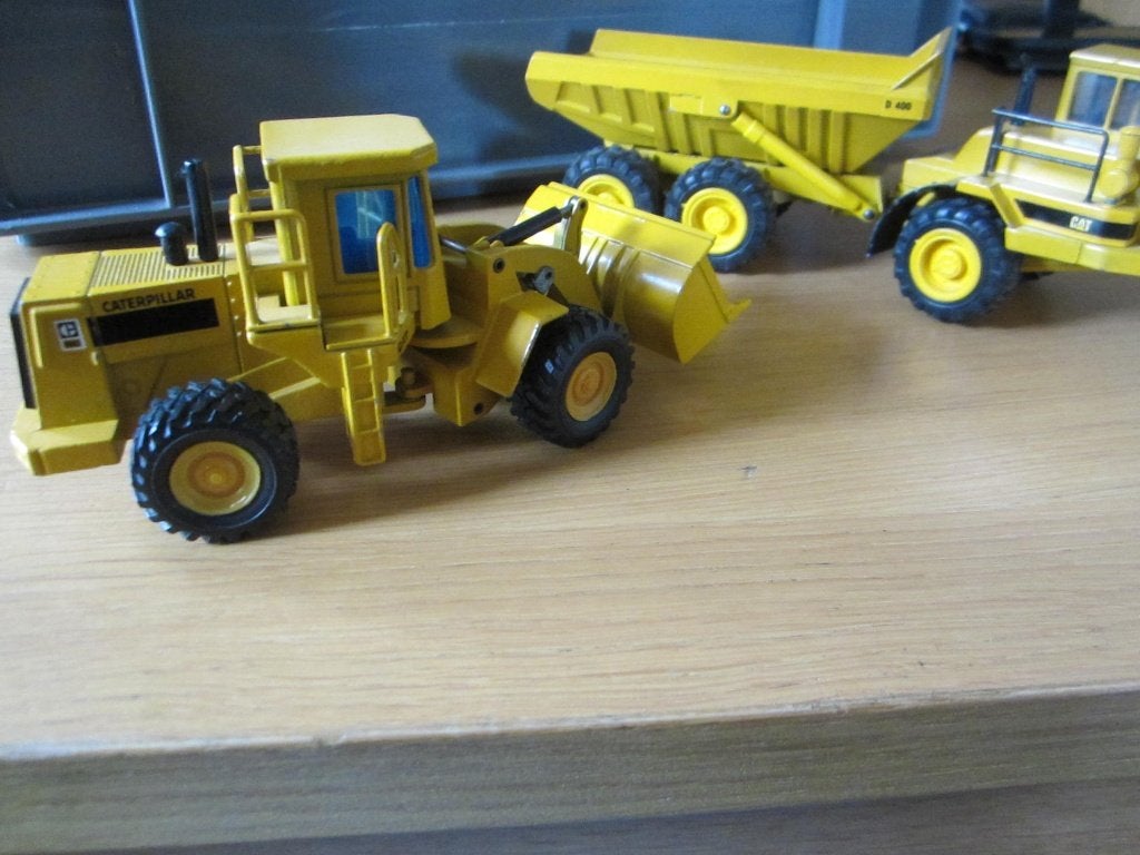 CAT 966D+D400, Ophalen of Verzenden, Zo goed als nieuw